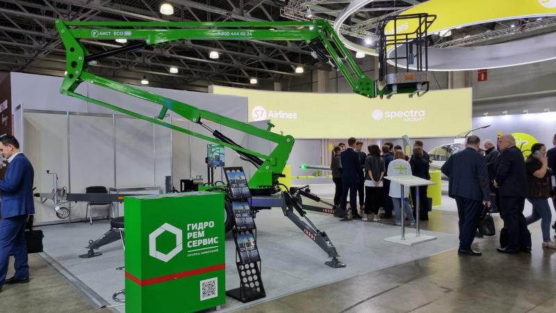 Завод Гидроремсервис принял участие в Национальной выставке и форуме инфраструктуры гражданской авиации NAIS 2025