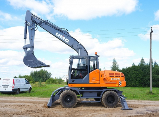 Экскаватор колесный Е170W