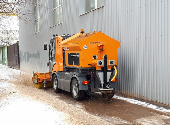 КМ-2000 Коммунальная машина