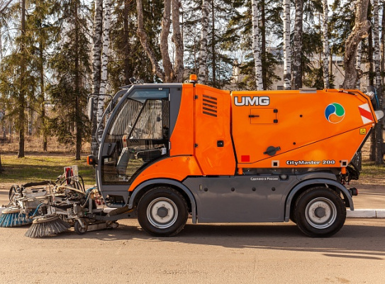 КМ-2000 Коммунальная машина