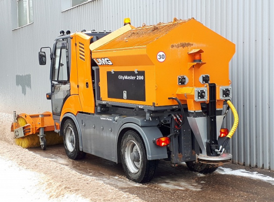 КМ-2000 Коммунальная машина