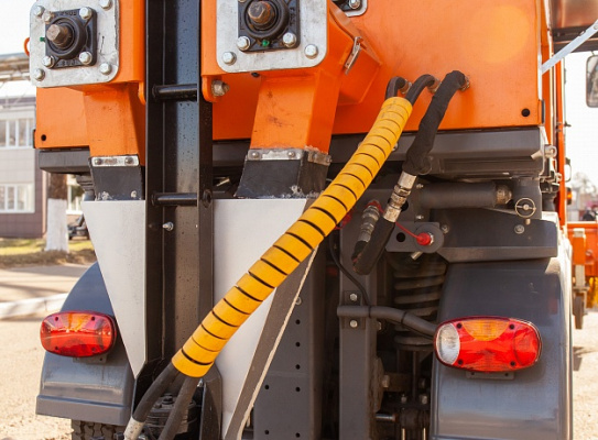 КМ-2000 Коммунальная машина