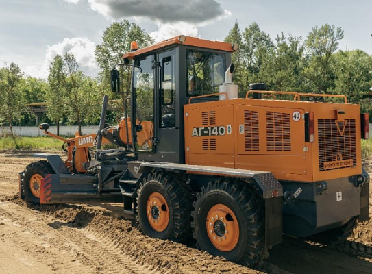 Автогрейдер АГ-140