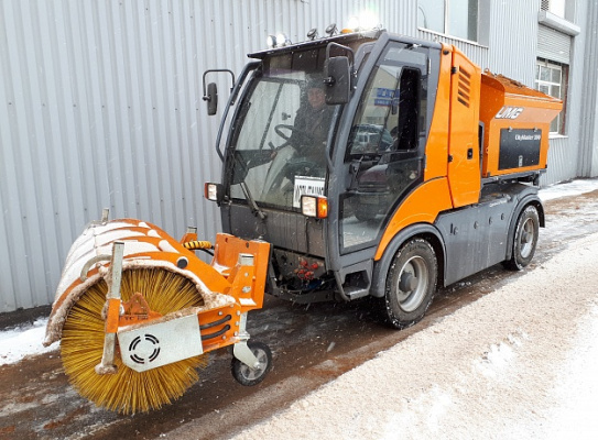 КМ-2000 Коммунальная машина