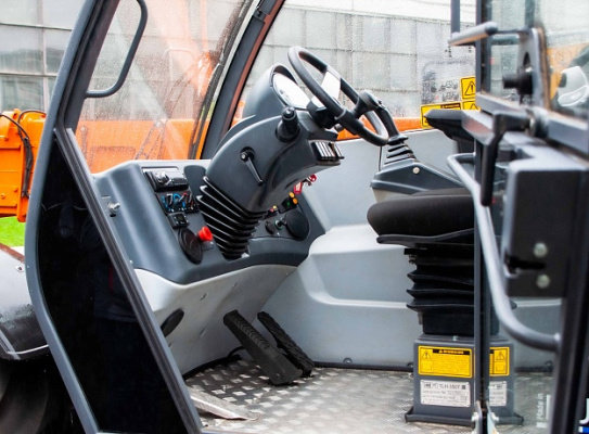 Телескопический погрузчик TLH 4007 CE