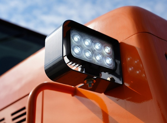 ФРОНТАЛЬНЫЙ ПОГРУЗЧИК WL30