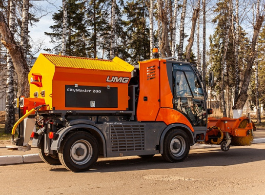 КМ-2000 Коммунальная машина