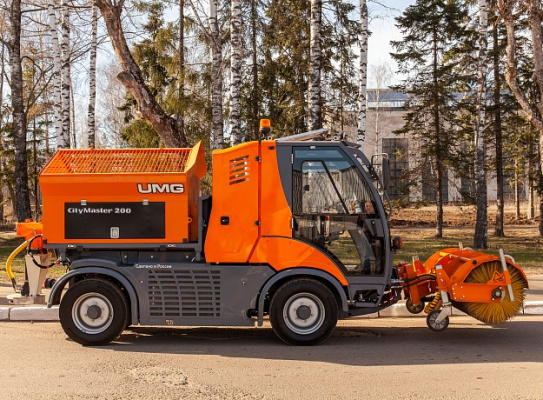 КМ-2000 Коммунальная машина